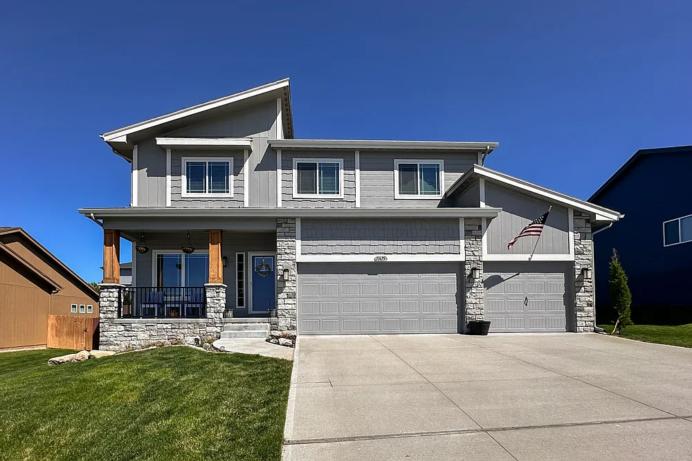 Front of Home - 11615 S 111th Ave