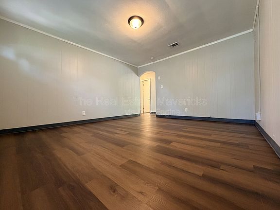 4th image of 5601 Belaire Dr APT D