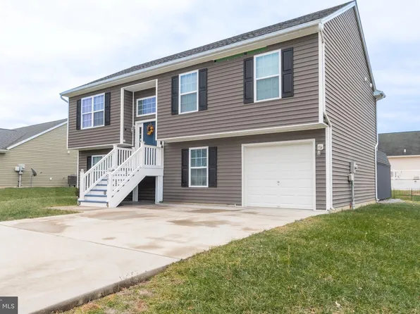 285 Wren St N, Martinsburg, WV 25405