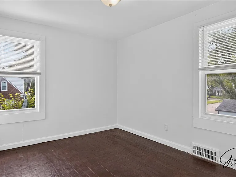 18474 Kelly Rd — Photo 13