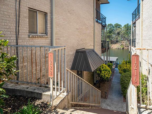 4th image of 1222 Twin Points Rd