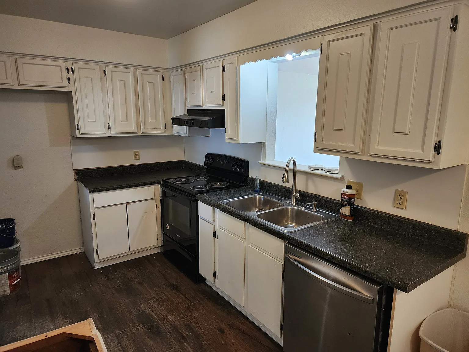 3 bed, 1410 sqft, $1,450 — Photo 4
