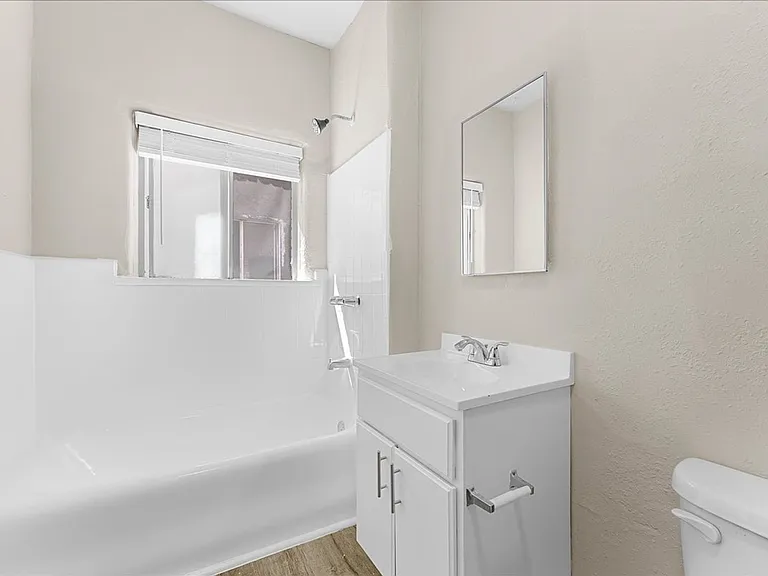 118 N Westmoreland Ave #205 — Photo 7