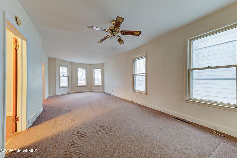 5th image of 127 McClellan Street