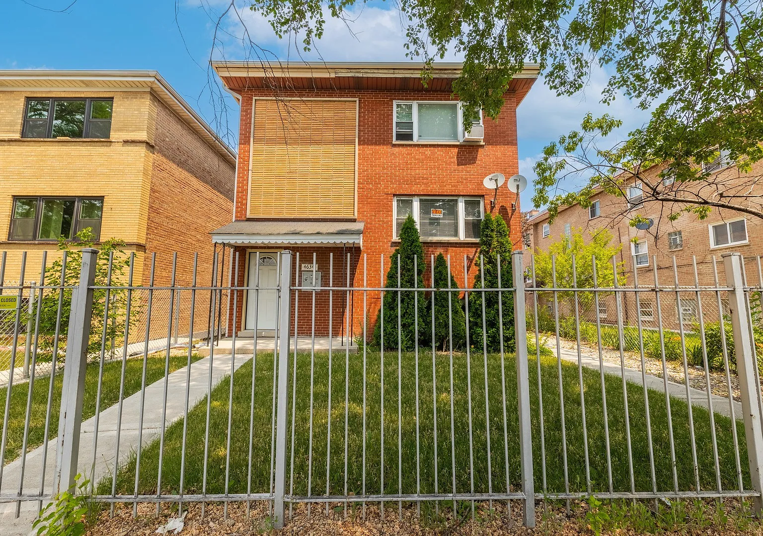 3 bed, 1000 sqft, $1,650 — Photo 1