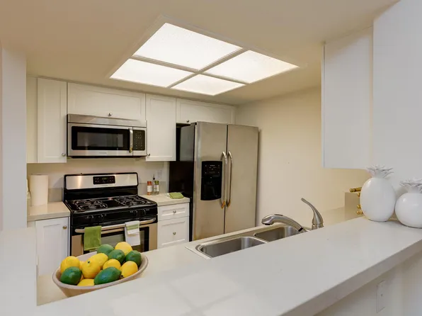 Metro Art West Hollywood, 910 N Martel Ave #Fc8fde702, Los Angeles, CA 90046