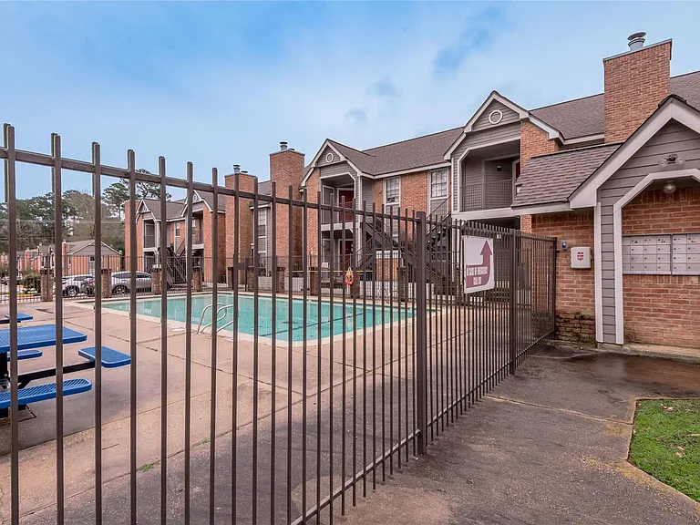 2402 Sycamore Ave #D8 — Photo 18