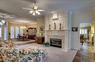 4th image of 8228 Hallmark Dr