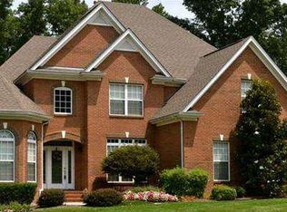 547 Ivy Manor Ct, Hixson, TN 37343