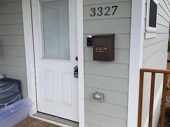 2nd image of 3327 Live Oak St
