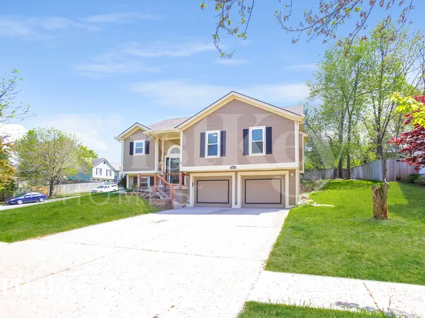 1601 NW 79th Ter, Kansas City, MO 64118