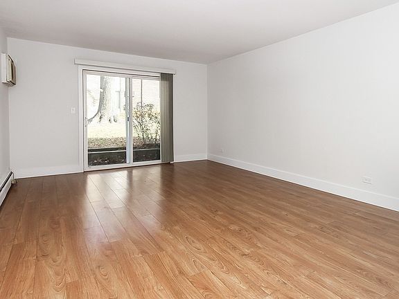5th image of 1103 Miller Ln APT 101