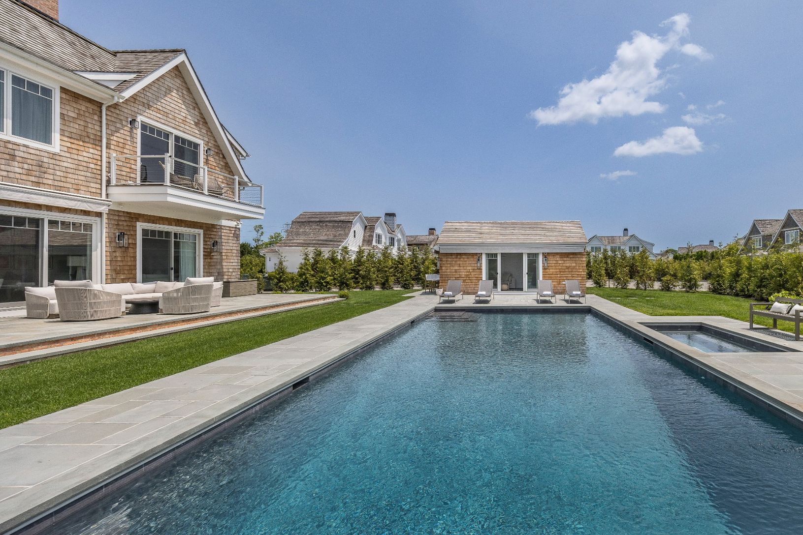  Heated Pool & Hot Tub