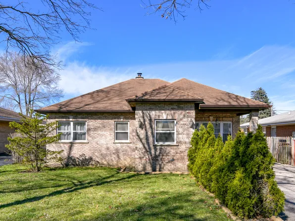 312 N Maple Ave, Wood Dale, IL 60191