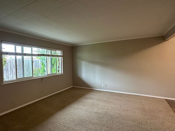 3rd image of 118 Vista Del Mar Ave #2