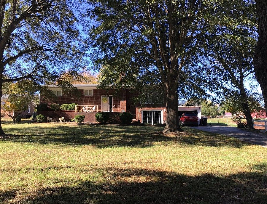 1st image of 534 Montclair Dr