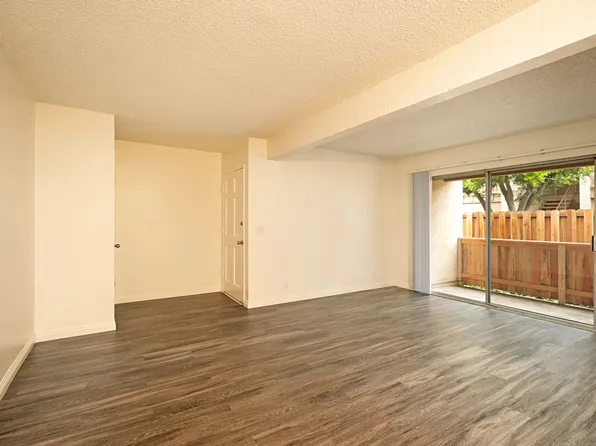 Villa Medera Apartment Homes, 2324 & 2332 Elden Ave #3, Costa Mesa, CA 92627
