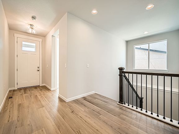 Plan C418 Entry Representative Photo