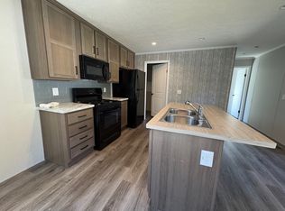 2418 Pajot Dr #44, Kawkawlin, MI 48631