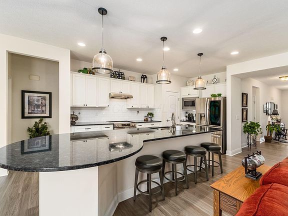 2nd image of 900 Zeller Cir