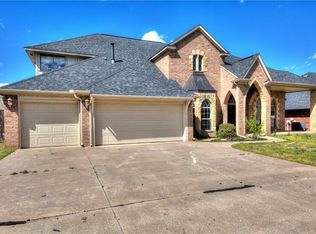 1005 Erinova Dr, Yukon, OK 73099