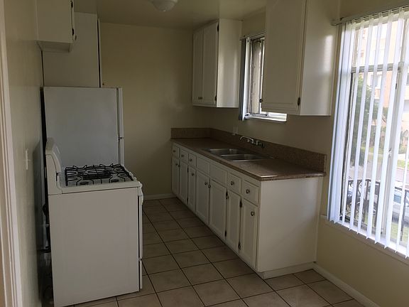 5th image of 444 S Manhattan Place # Second Floor