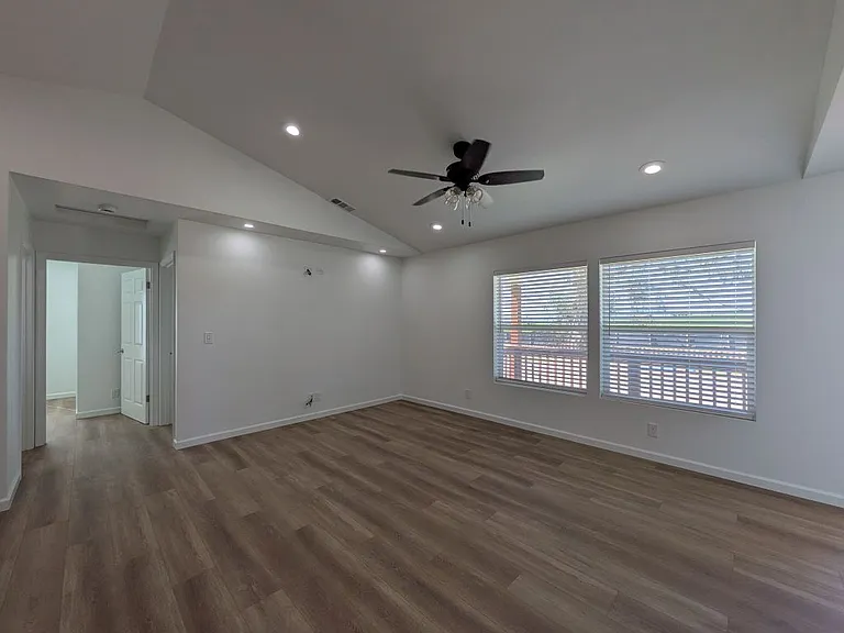 841 Orchard Rd — Photo 7