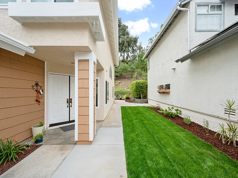 6711 Xana Way — Photo 6