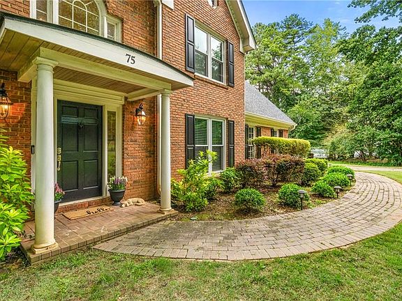 3rd image of 75 Springridge Ct