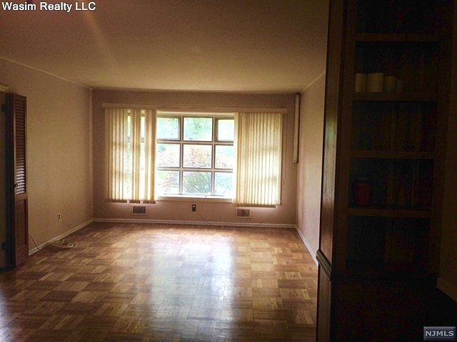 2nd image of 569 Gail Ct
