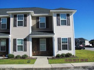 100 Glen Cannon Dr, Jacksonville, NC 28546