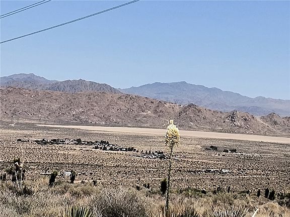 2nd image of 22 Canyon View Rd