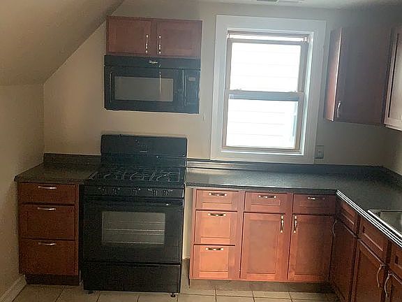 Upstairs kitchen 
