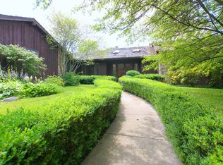 3294 Middlesax Dr, Long Grove, IL 60047