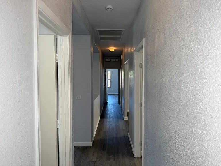 33190 N Cherry Creek Rd — Photo 3