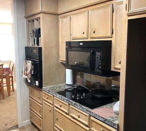 3rd image of 2603 Westridge Dr