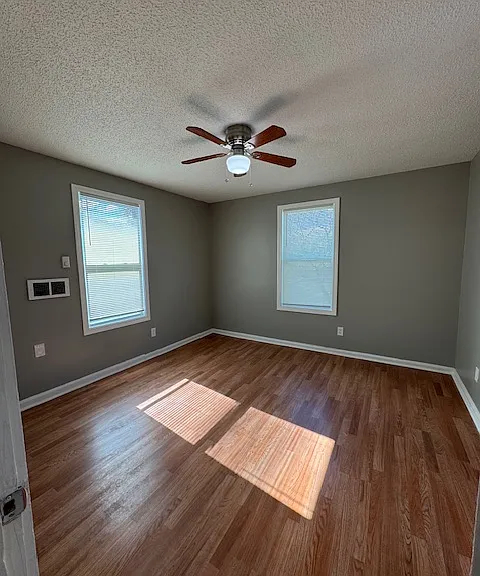 204 Brisco St — Photo 7