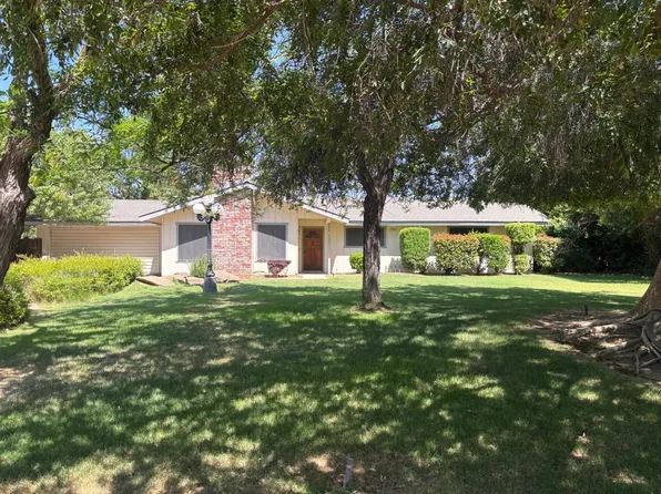 12261 Gleason Dr, Madera, CA 93636