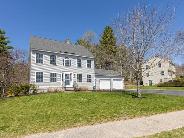 86 Gateway Commons Drive, Gorham, ME 04038
