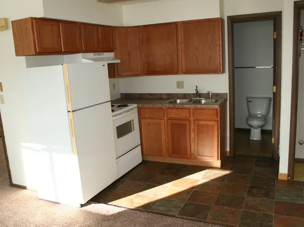 1000 W Ridge St Apt's, 1000 W Ridge St, Marquette, MI 49855