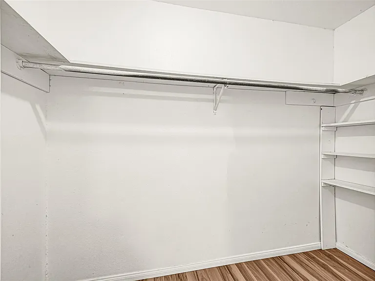 13327 N Thorntree Dr — Photo 20