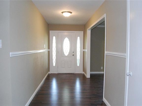 2nd image of 702 Country Club Dr