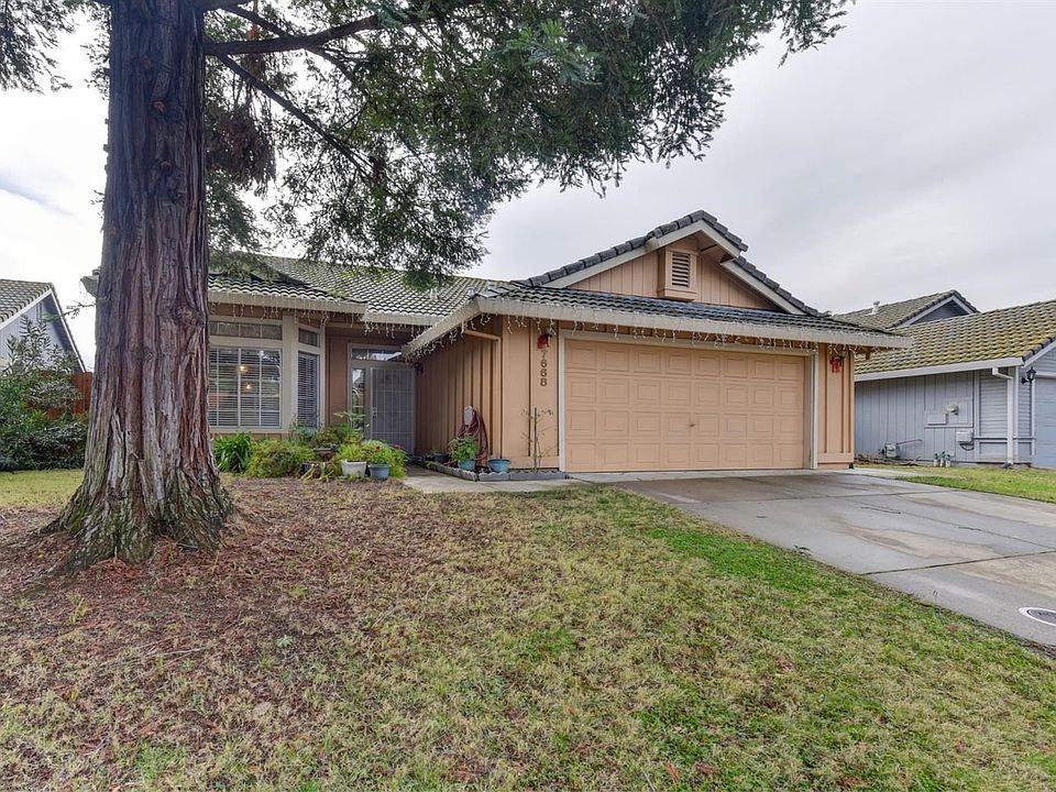 2nd image of 7668 Orpheum Way
