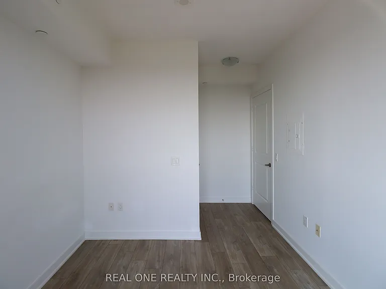 4699 Glen Erin Dr #1006 — Photo 17