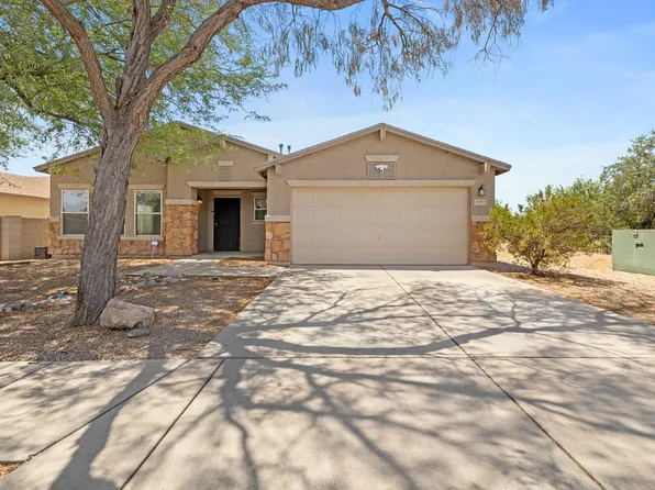5840 E Tercel Dr, Tucson, AZ 85756