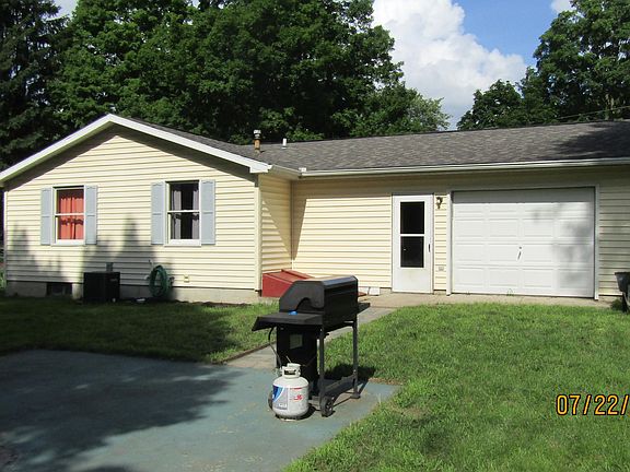 4th image of 53 Hinman Ave N
