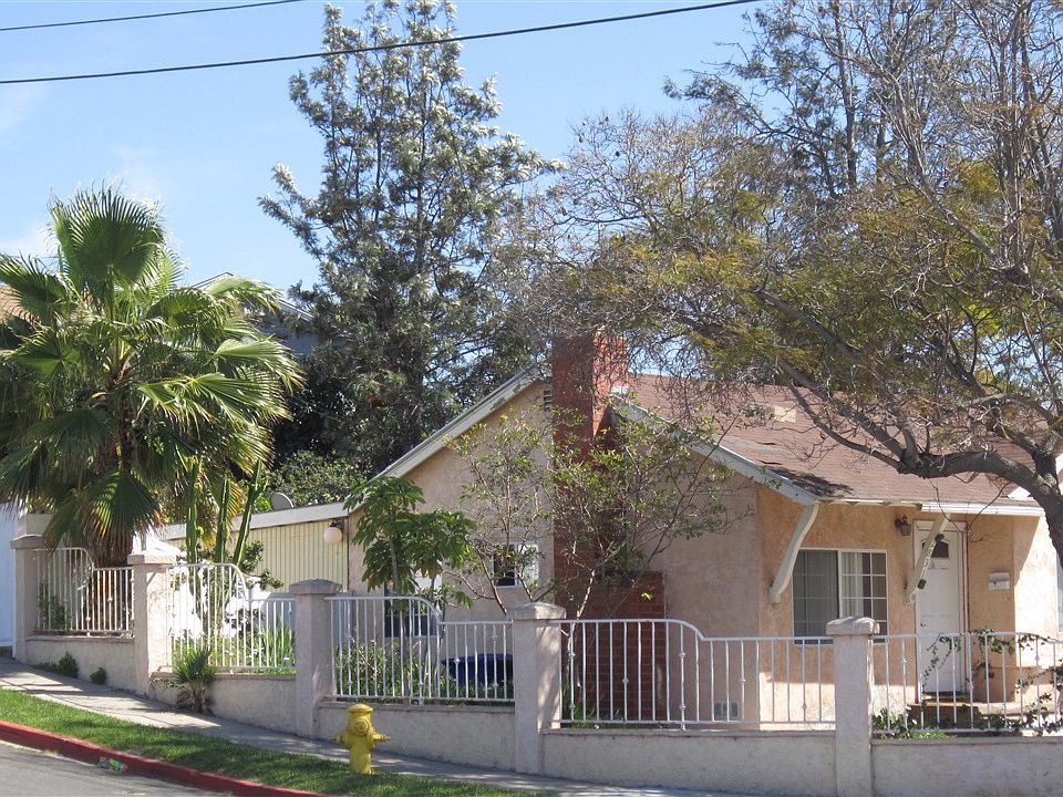 1st image of 2831 Manos Dr
