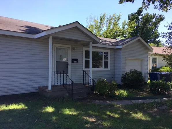328 E 45th Pl, Tulsa, OK 74105
