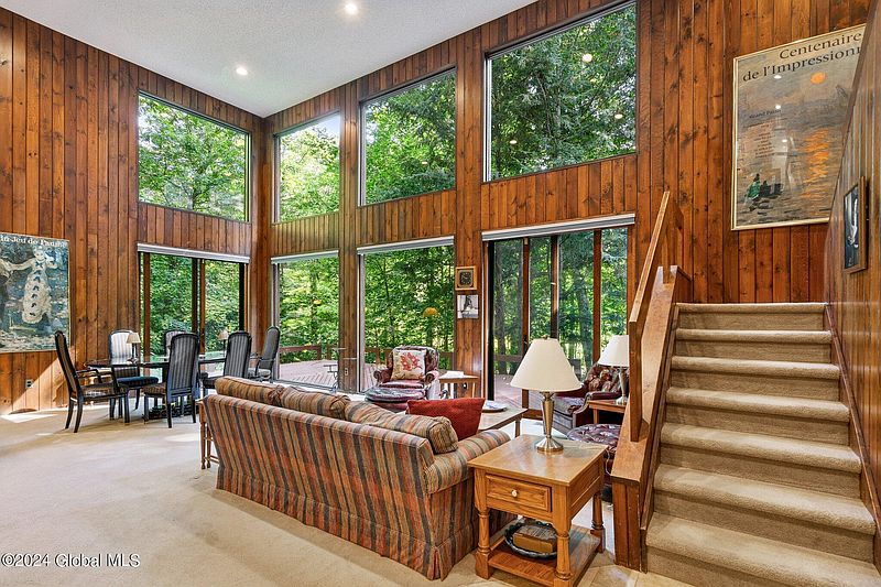3rd image of 361 Loudon Road