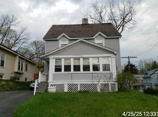 100 Charmouth Dr, Syracuse, NY 13207